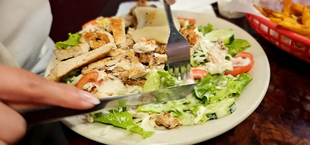 Grilled Chicken Salad with Ranch
